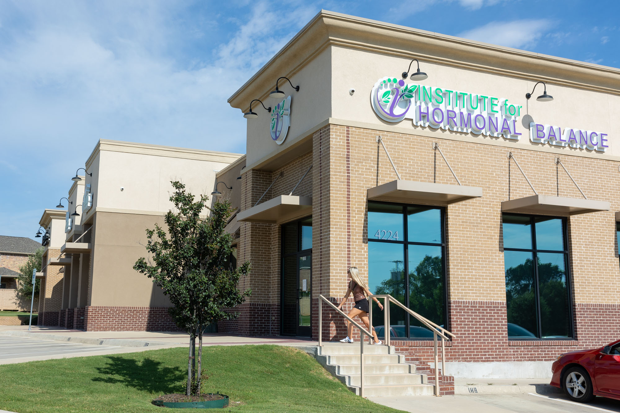 The exterior of the Institute for Hormonal Balance, where they provide hyperpigmentation treatment in Arlington.